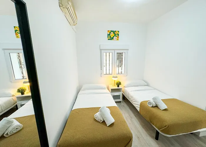 Madrina Del Pilar - Turistea